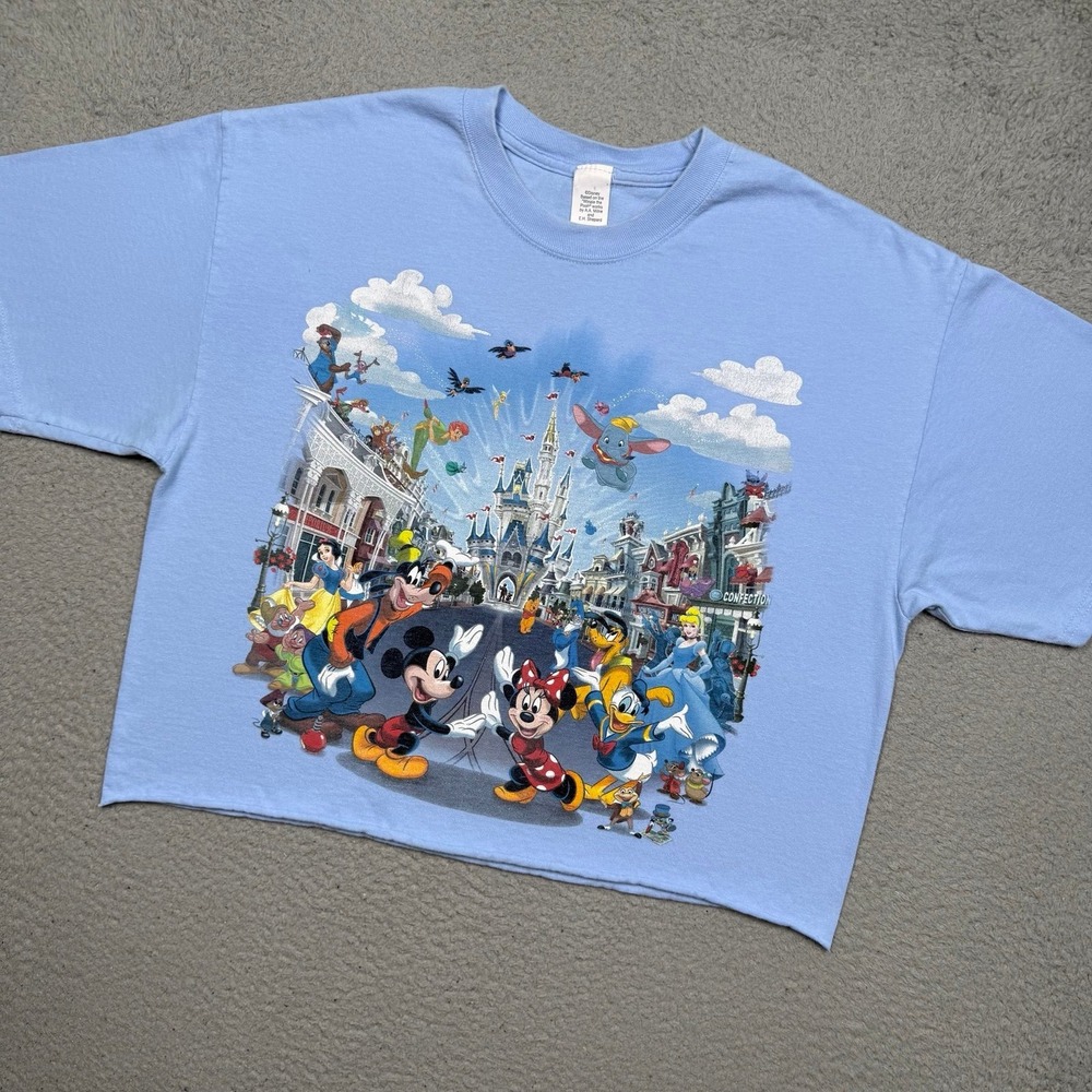 Vintage Disney Magic Kingdom Character Crop Top‎ Shirt